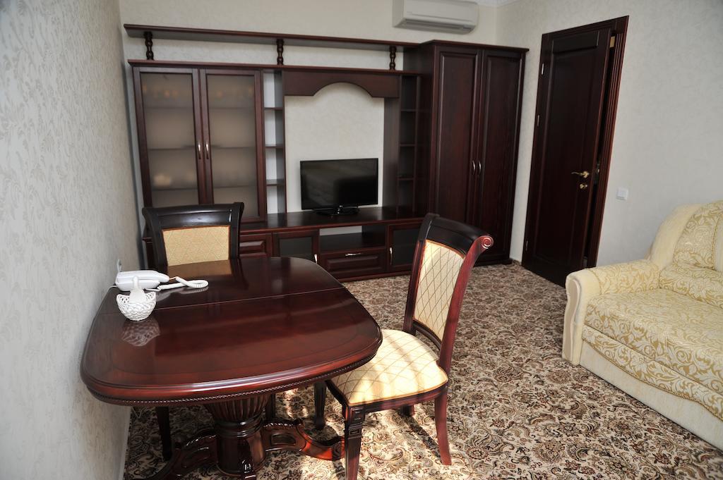 Slava Hotel Zaporizhia Cameră foto